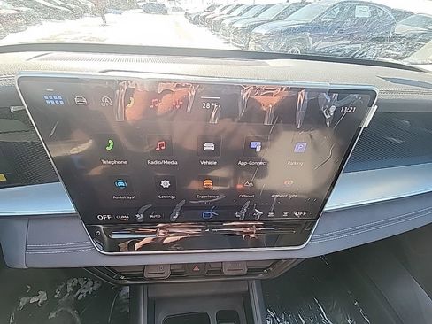 New 2026 Volkswagen Tiguan SE AWD/4WD image 15