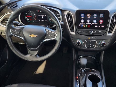 Certified 2024 Chevrolet Malibu LT image 25