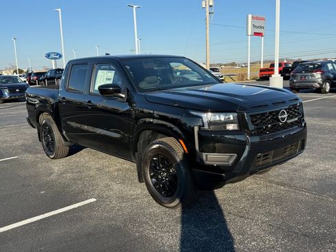 New 2026 Nissan Frontier SV image 2