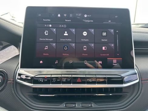 Used 2024 Jeep Compass Trailhawk image 40