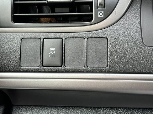 Used 2013 Toyota Camry SE image 28