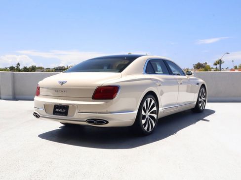 Used 2023 Bentley Flying Spur Azure AWD/4WD image 11
