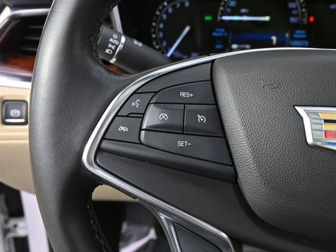 Used 2018 Cadillac XT5 Luxury w/ Driver Awareness Package AWD/4WD image 33