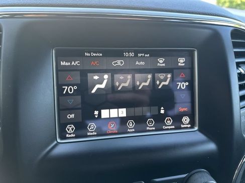 Used 2020 Jeep Grand Cherokee Laredo AWD/4WD image 18