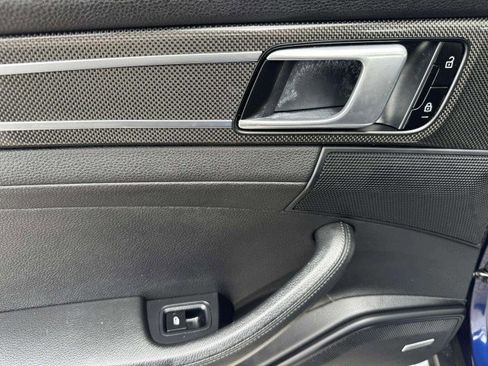 Used 2020 Porsche Panamera 4 image 49