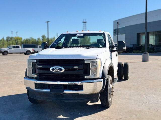 Used 2019 Ford F550 2WD Regular Cab Super Duty image 2