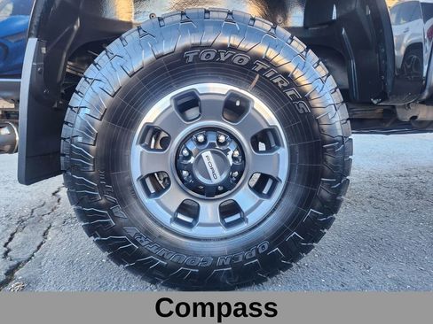 Certified 2023 Ford F350 Platinum w/ Tremor Off-Road Package image 19