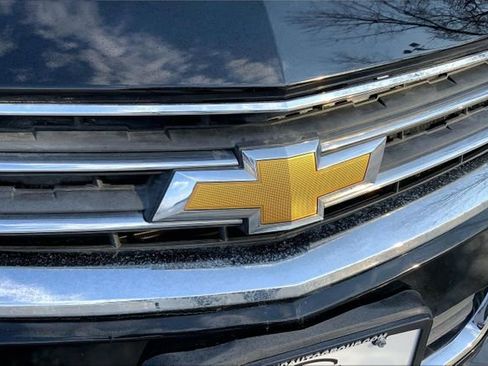 Used 2019 Chevrolet Impala LT image 5