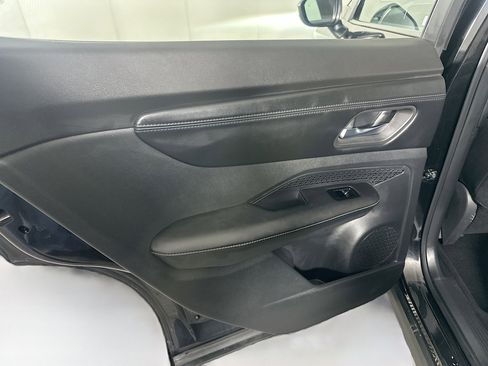 Used 2023 Nissan Ariya FWD image 26