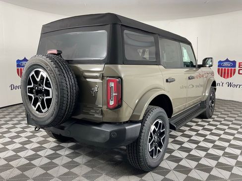 New 2026 Ford Bronco Outer Banks AWD/4WD image 3