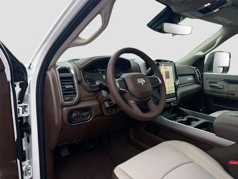 New 2026 RAM 3500 Laramie w/ Towing Technology Group AWD/4WD image 9