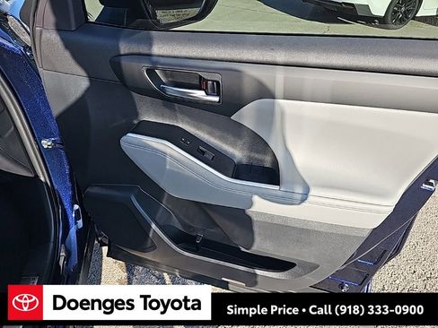 New 2026 Toyota Highlander XLE image 20