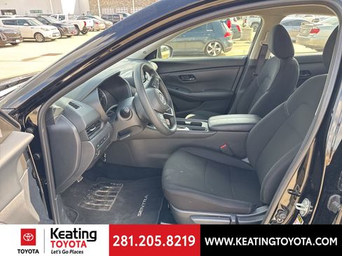 Used 2025 Nissan Sentra S image 12