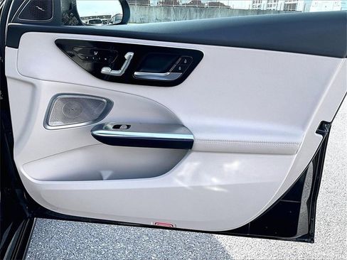 Used 2022 Mercedes-Benz C 300 4MATIC Sedan image 12