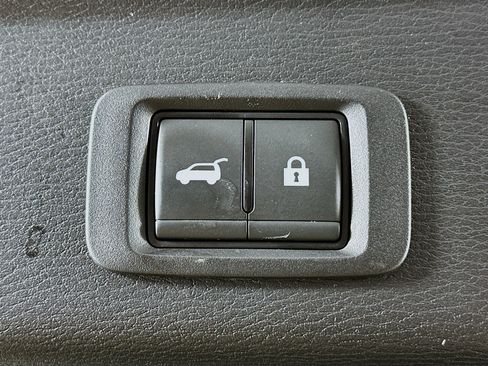 Used 2024 Mitsubishi Outlander SE image 31