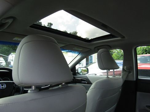 Used 2017 Honda Accord EX-L image 20