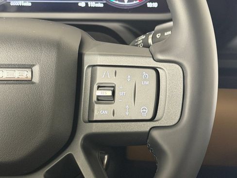 New 2026 Land Rover Defender 110 S AWD/4WD image 16
