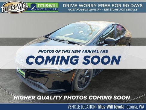 Used 2025 Toyota Prius LE FWD image 2