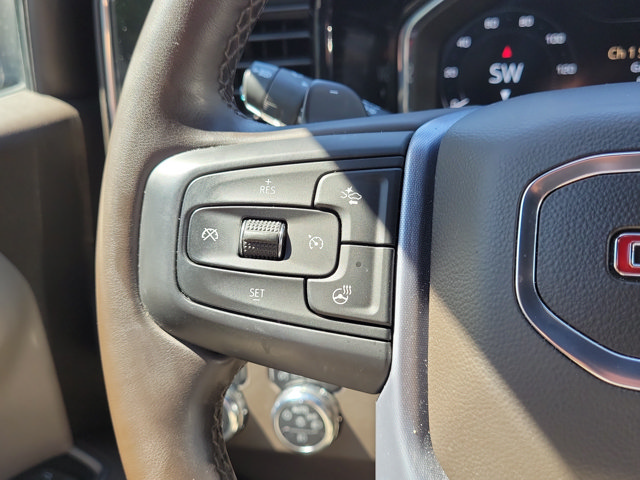 Used 2023 GMC Sierra 1500 SLT w/ SLT Premium Plus Package AWD/4WD image 32