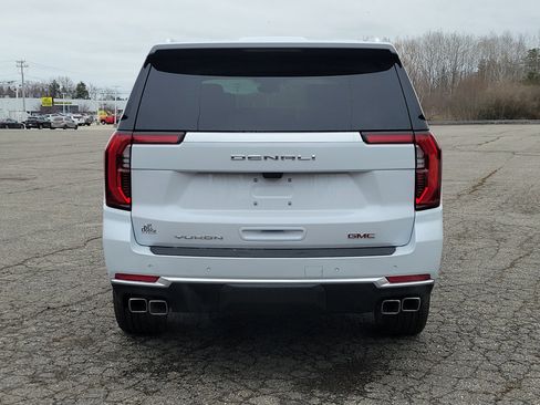 New 2026 GMC Yukon XL Denali AWD/4WD image 6