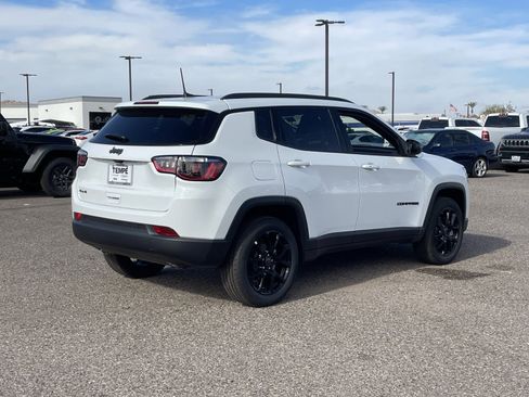New 2026 Jeep Compass Latitude image 5