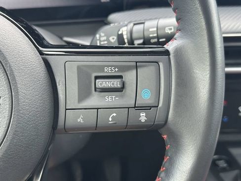 Certified 2025 Nissan Kicks SR FWD image 27