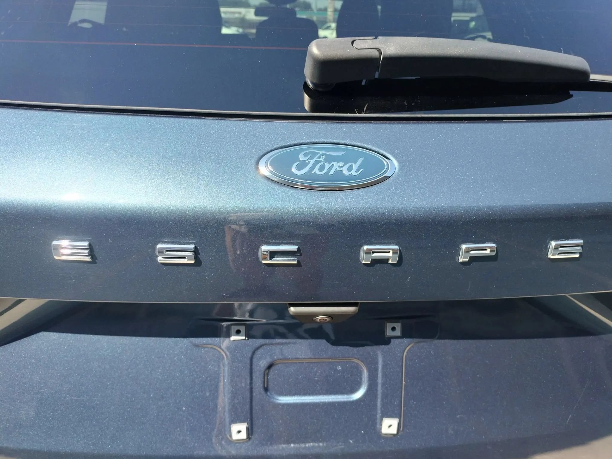 Used 2020 Ford Escape SE FWD image 6