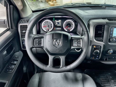 Used 2019 RAM 1500 Express w/ Express Value Package AWD/4WD image 19