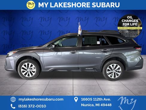Certified 2025 Subaru Outback Premium AWD/4WD image 8