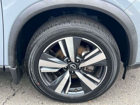 Used 2023 Nissan Rogue SL AWD/4WD image 6