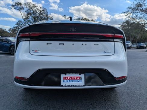 New 2026 Toyota Prius XLE image 5