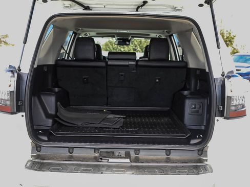 Used 2023 Toyota 4Runner TRD Off-Road Premium w/ Off Road Premium Plus Package AWD/4WD image 25