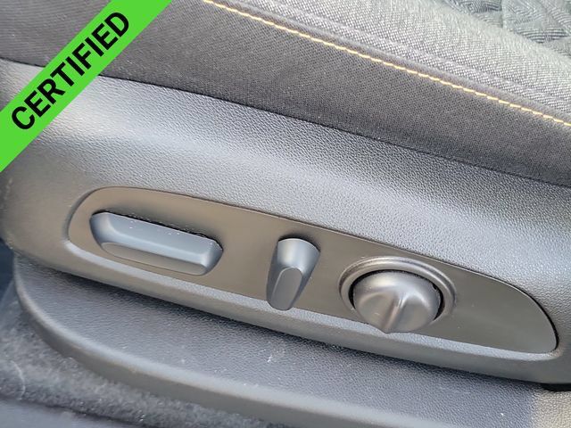 Certified 2024 Chevrolet Equinox LT w/ LPO, Floor Liner Package FWD image 11