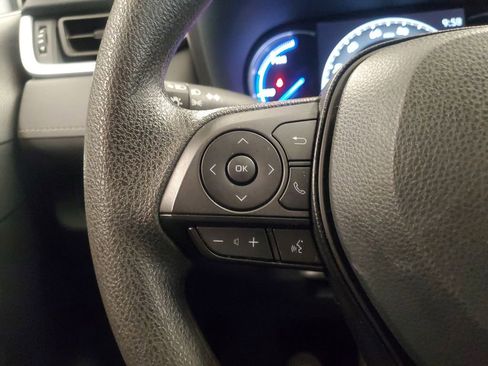 Certified 2025 Toyota RAV4 XLE image 20