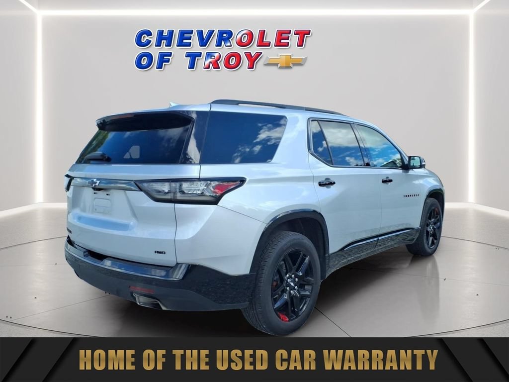 Used 2021 Chevrolet Traverse Premier w/ Redline Edition AWD/4WD image 9