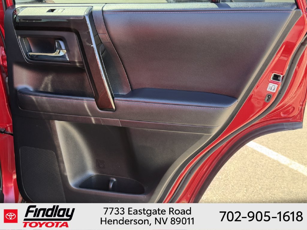 Used 2023 Toyota 4Runner TRD Off-Road Premium w/ Moonroof Package AWD/4WD image 17