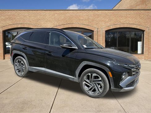 Used 2023 Chrysler Pacifica Touring-L FWD image 1