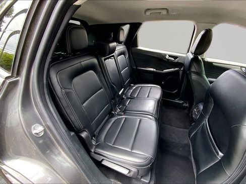 Used 2022 Ford Escape SEL FWD image 17