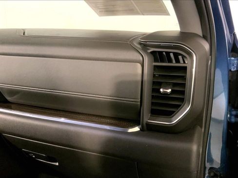 Used 2024 Chevrolet Silverado 1500 LT AWD/4WD image 16