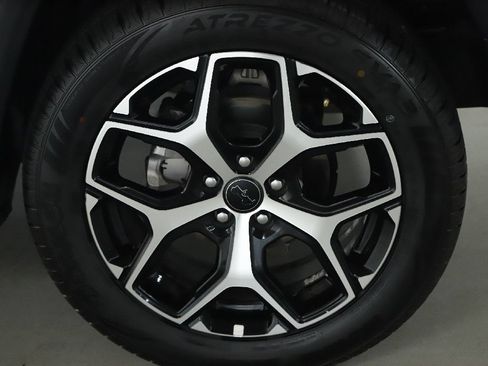 Used 2025 Jeep Compass Limited AWD/4WD image 38