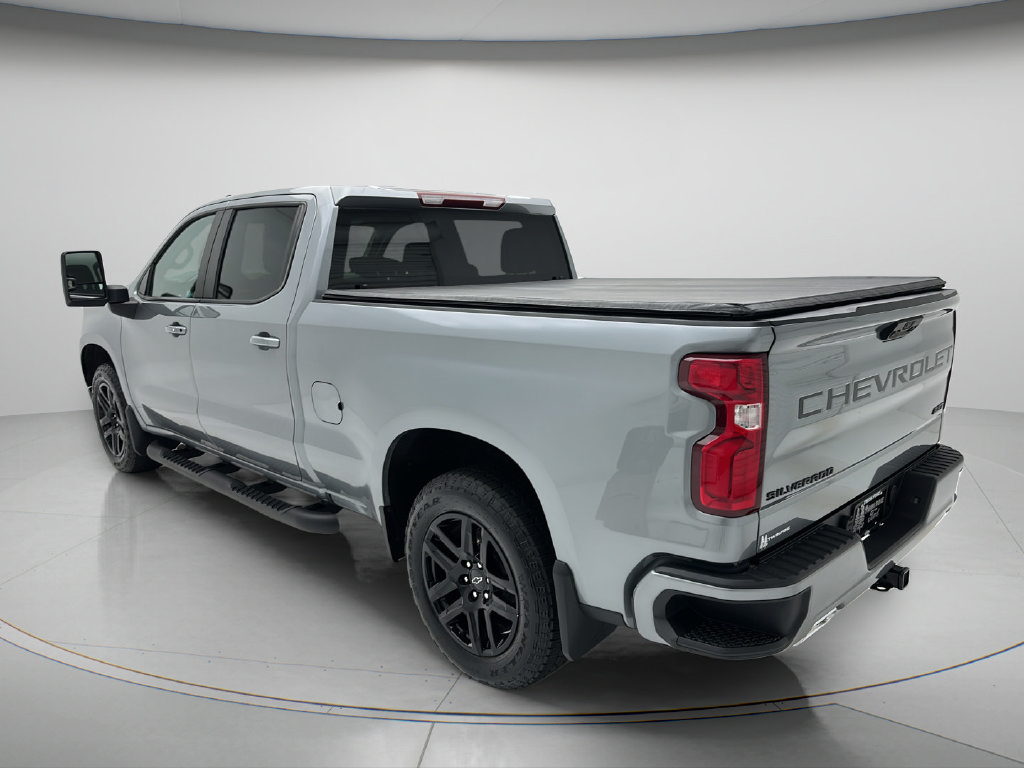 Used 2024 Chevrolet Silverado 1500 RST w/ Z71 Off-Road Package AWD/4WD image 9