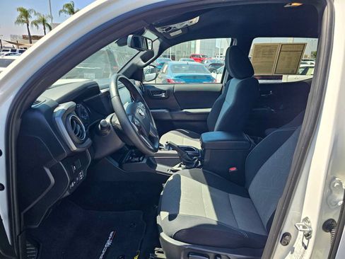 Used 2023 Toyota Tacoma TRD Off-Road AWD/4WD image 20