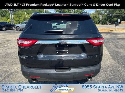 Used 2019 Chevrolet Traverse LT w/ LT Premium Package AWD/4WD image 4