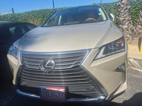 Used 2017 Lexus RX 350 FWD w/ Premium Package image 3