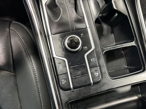 Used 2023 Kia Sorento S w/ Panoramic Sunroof Package image 24