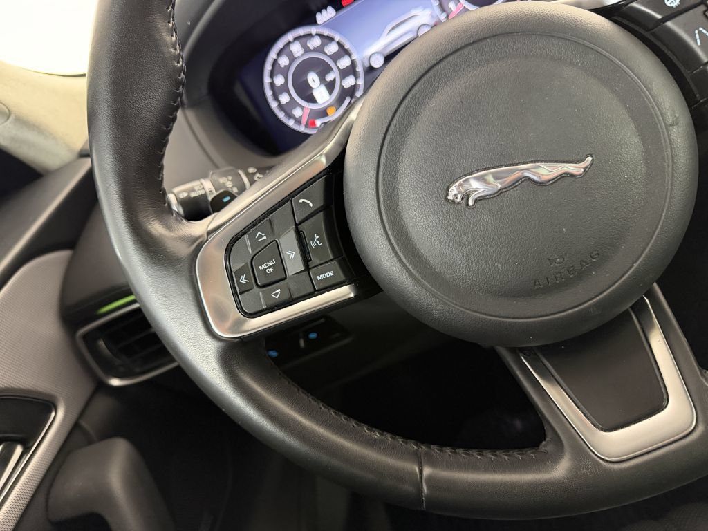Used 2019 Jaguar F-PACE Portfolio AWD/4WD image 27