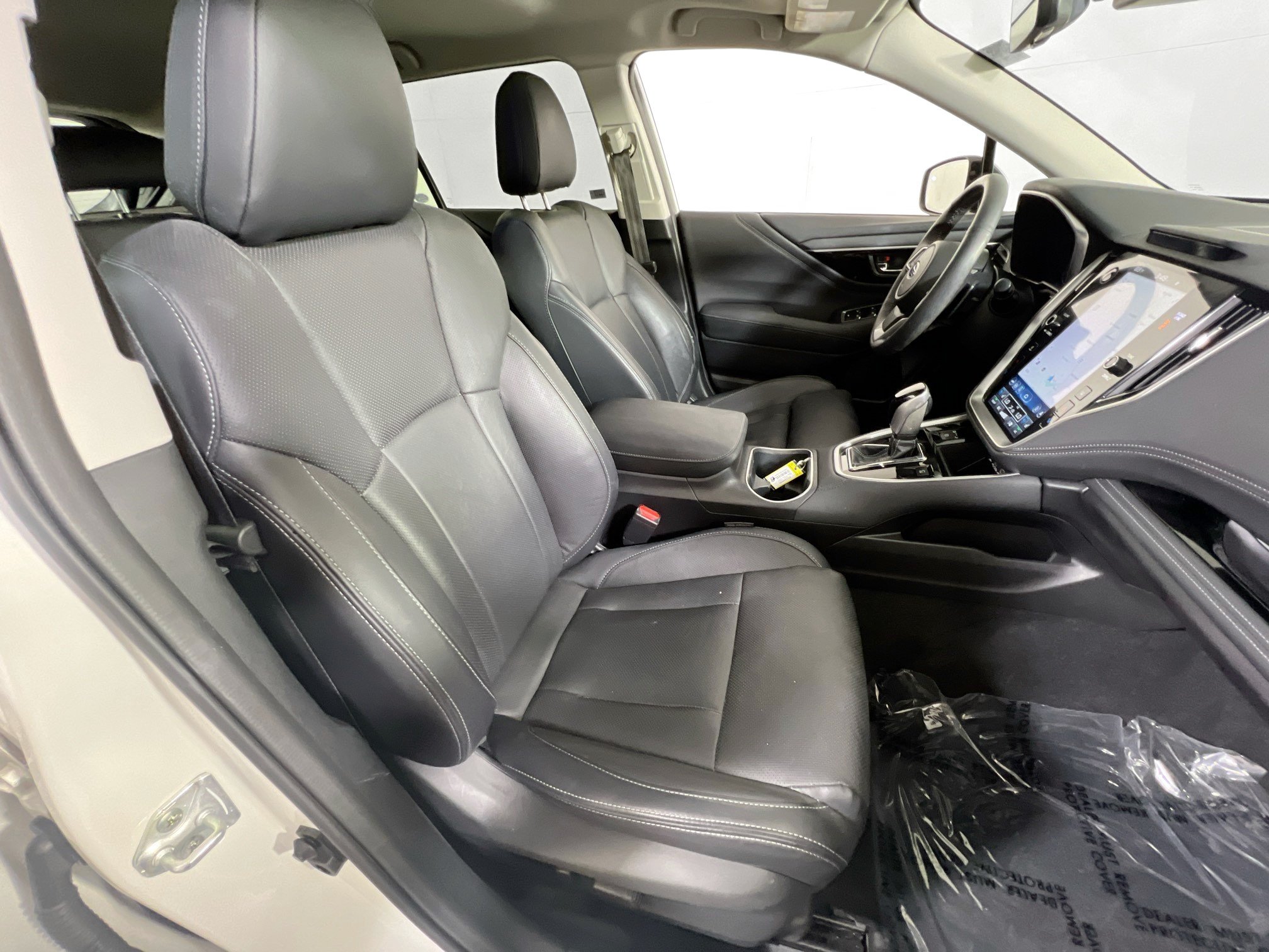 Used 2023 Subaru Outback Touring AWD/4WD image 29