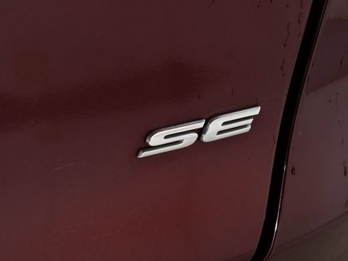 Used 2017 Ford Fusion SE image 22