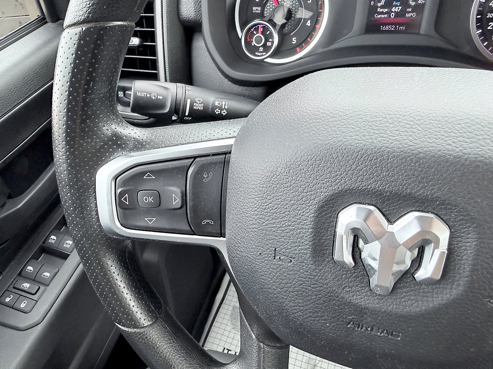 Used 2025 RAM 2500 Tradesman w/ Chrome Appearance Group AWD/4WD image 25