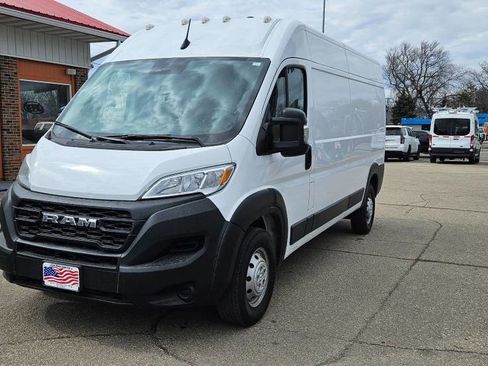 Used 2023 RAM ProMaster 2500 image 2
